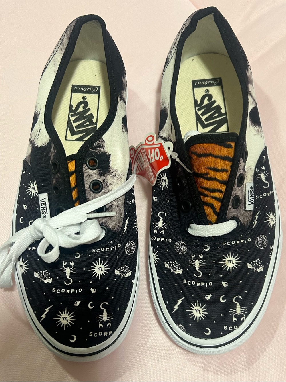 SCORPIO VANS♏️ - Picture 2 of 6